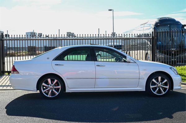 2007 Toyota Crown Sedan GRS184 Athlete image