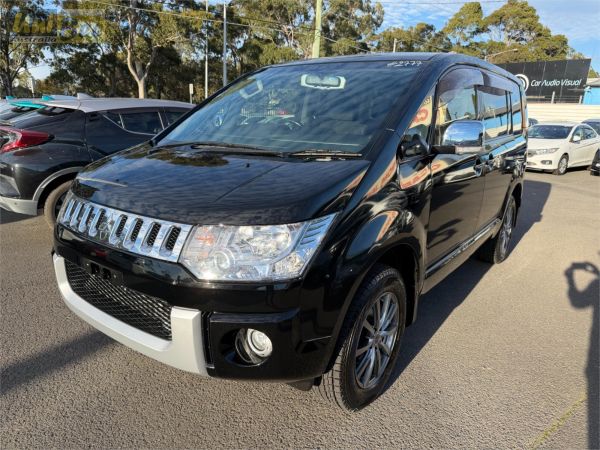 2017 Mitsubishi Delica Wagon CV1W Diesel image