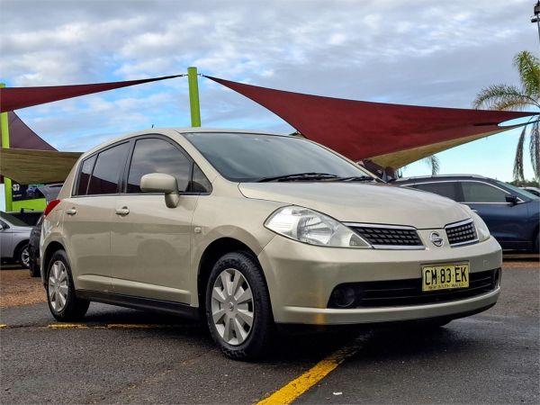 2010 Nissan Tiida Hatchback C11 MY07 ST image