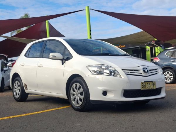 2010 Toyota Corolla Hatchback ZRE152R MY10 Ascent image
