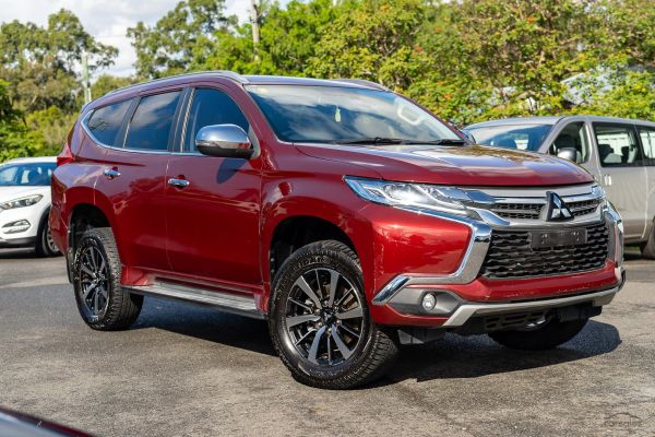 2019 Mitsubishi Pajero Sport QE GLS image