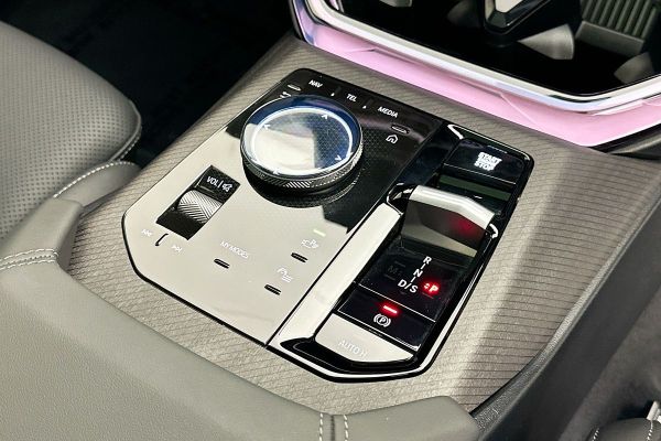 2025 BMW X3 G45 xDrive20 image