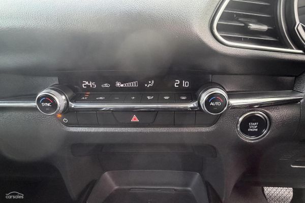 2024 Mazda CX-30 G25 Touring image