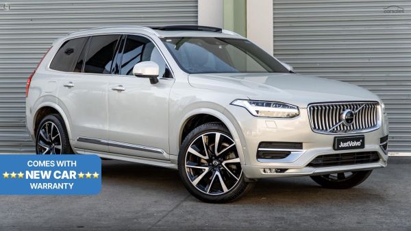 2020 Volvo XC90  T6 Momentum image