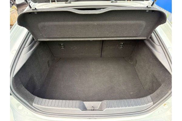 2024 Mazda 3 BP G20 Pure image