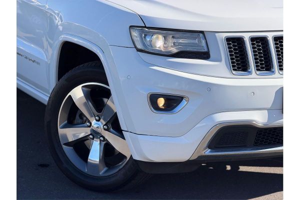2013 Jeep Grand Cherokee Overland WK image