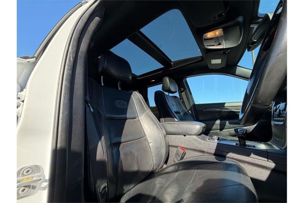 2013 Jeep Grand Cherokee Overland WK image