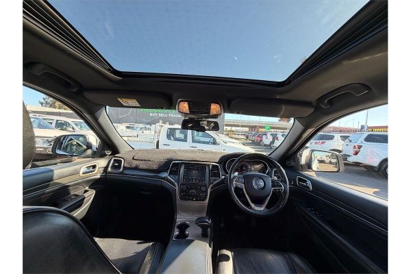 2013 Jeep Grand Cherokee Overland WK image