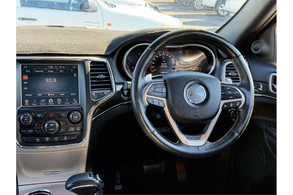 2013 Jeep Grand Cherokee Overland WK image