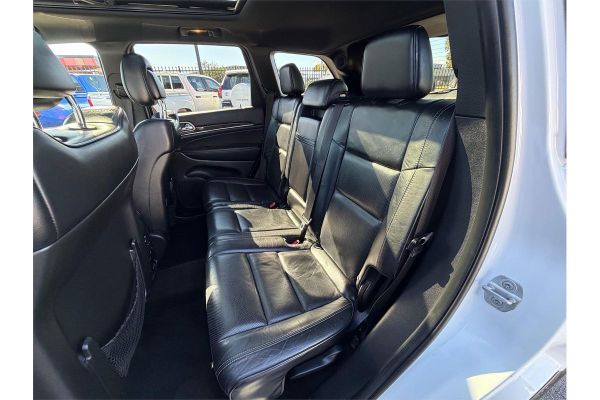 2013 Jeep Grand Cherokee Overland WK image