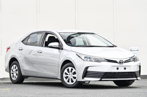 2018 Toyota Corolla Sedan ZRE172R Ascent image