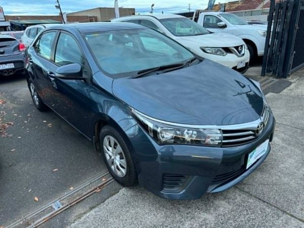2015 Toyota Corolla Sedan image