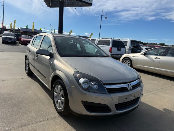 2006 HOLDEN ASTRA 5D HATCHBACK AH MY06 CD image