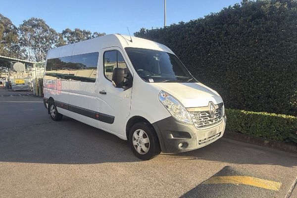 2019 Renault Master X62 LWB Mid Roof image