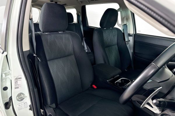 2020 Mitsubishi Pajero Sport QF GLX image