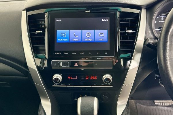 2020 Mitsubishi Pajero Sport QF GLX image