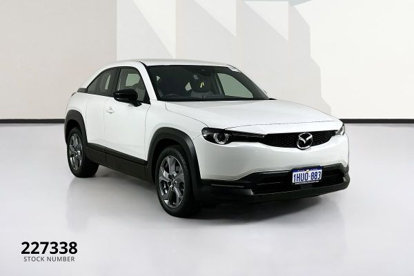 2023 Mazda MX-30  G20e Evolve image