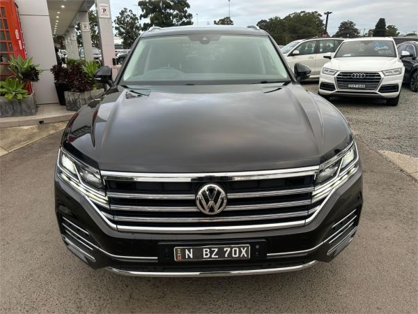 2019 Volkswagen Touareg MKIII Launch Edition image