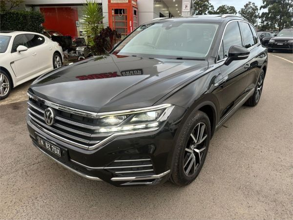 2019 Volkswagen Touareg MKIII Launch Edition image