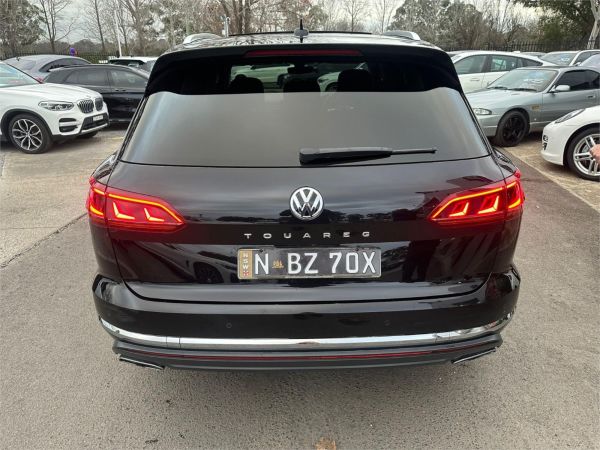 2019 Volkswagen Touareg MKIII Launch Edition image