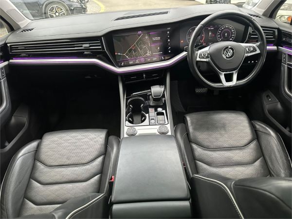 2019 Volkswagen Touareg MKIII Launch Edition image