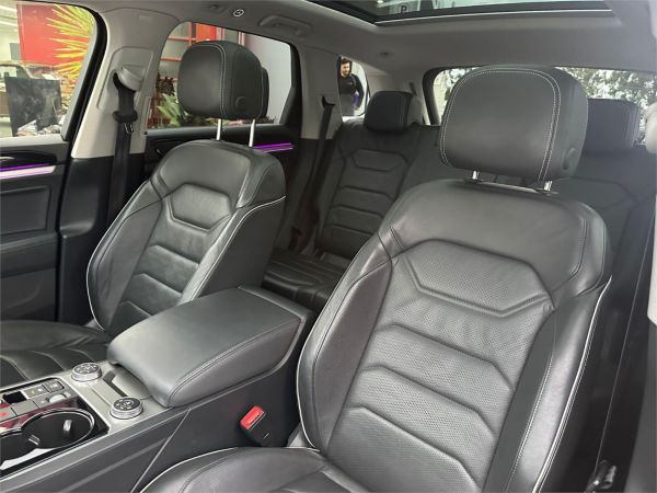 2019 Volkswagen Touareg MKIII Launch Edition image