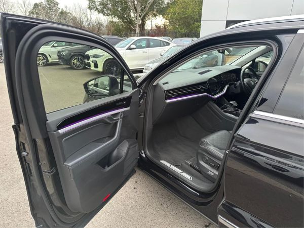2019 Volkswagen Touareg MKIII Launch Edition image