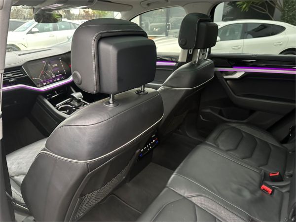 2019 Volkswagen Touareg MKIII Launch Edition image
