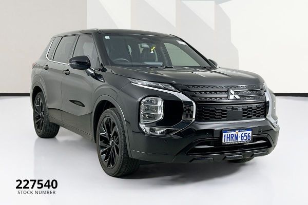 2023 Mitsubishi Outlander ZM LS image