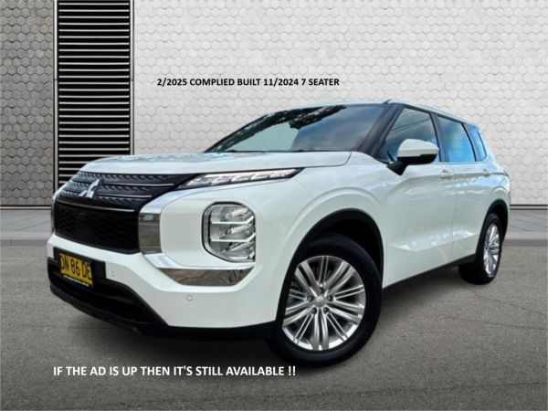 2024 Mitsubishi Outlander ZM ES image
