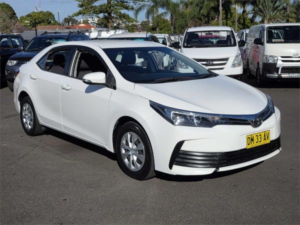2018 Toyota Corolla Sedan ZRE172R Ascent image
