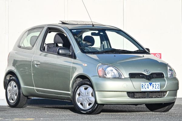 2001 Toyota Echo Hatchback NCP10R image