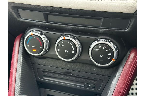 2015 Mazda CX-3 Akari DK image