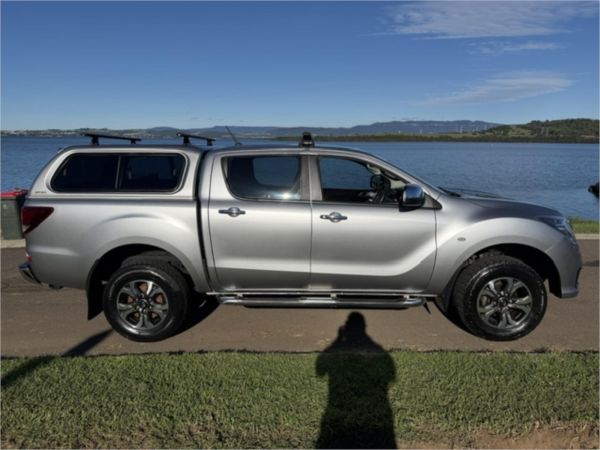 2018 MAZDA BT-50 DUAL CAB UTILITY MY18 XTR (4x4) image