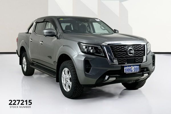 2021 Nissan Navara D23 ST image