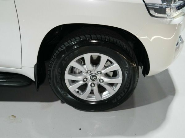 2021 Toyota Landcruiser VDJ200R VX image