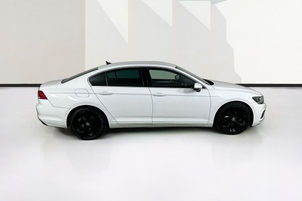 2022 Volkswagen Passat B8 Business image