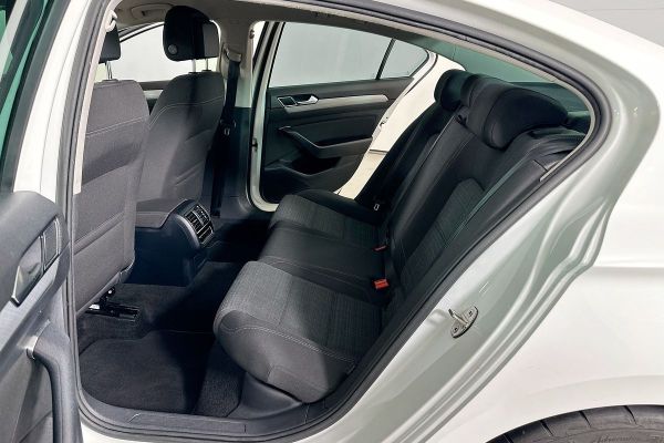 2022 Volkswagen Passat B8 Business image