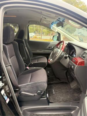 2011 Toyota Vellfire Van ANH20 2.4Z image
