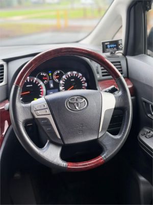 2011 Toyota Vellfire Van ANH20 2.4Z image