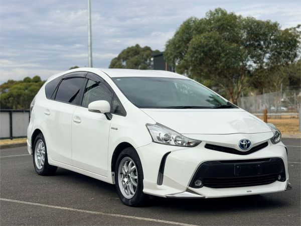 2014 Toyota Prius Alpha Station Wagon ZVW41 S WELCAB VEHICLE image