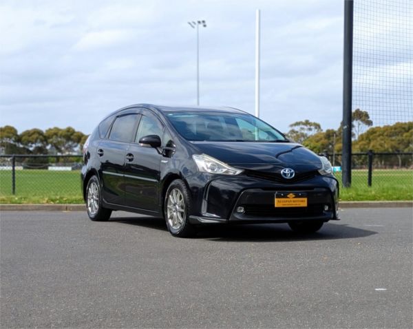 2015 Toyota Prius Alpha Station Wagon ZVW41 S Touring Selection Well Cab image