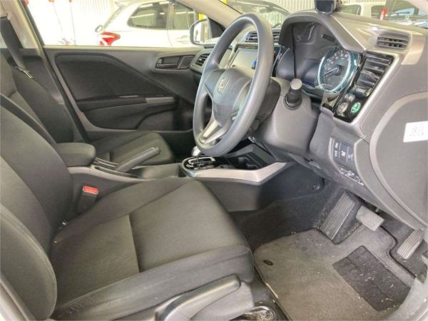 2017 Honda Grace Sedan GM4 Hybrid Dx image
