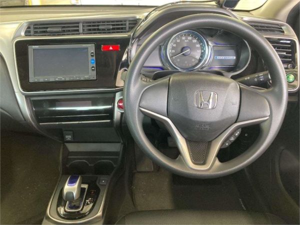 2017 Honda Grace Sedan GM4 Hybrid Dx image