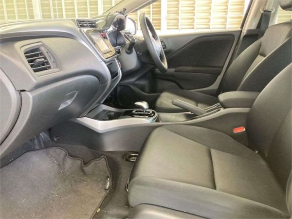 2017 Honda Grace Sedan GM4 Hybrid Dx image