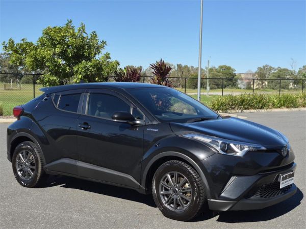 2018 Toyota C-HR SUV ZYX10 S image