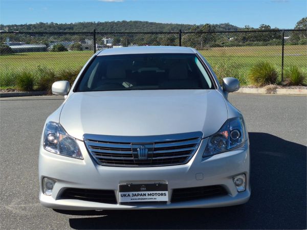 2011 Toyota Crown Sedan GWS204 L Package image