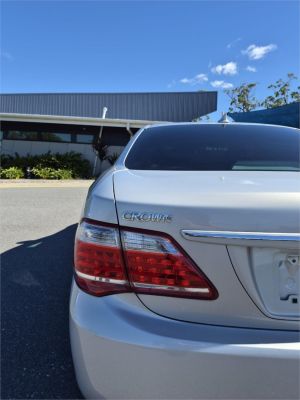 2011 Toyota Crown Sedan GWS204 L Package image