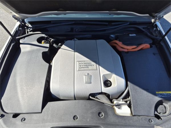 2011 Toyota Crown Sedan GWS204 L Package image