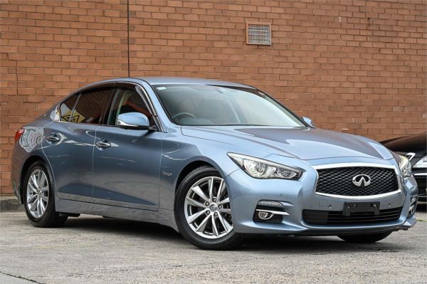 2015 Nissan Skyline Sedan HV37 Type P image